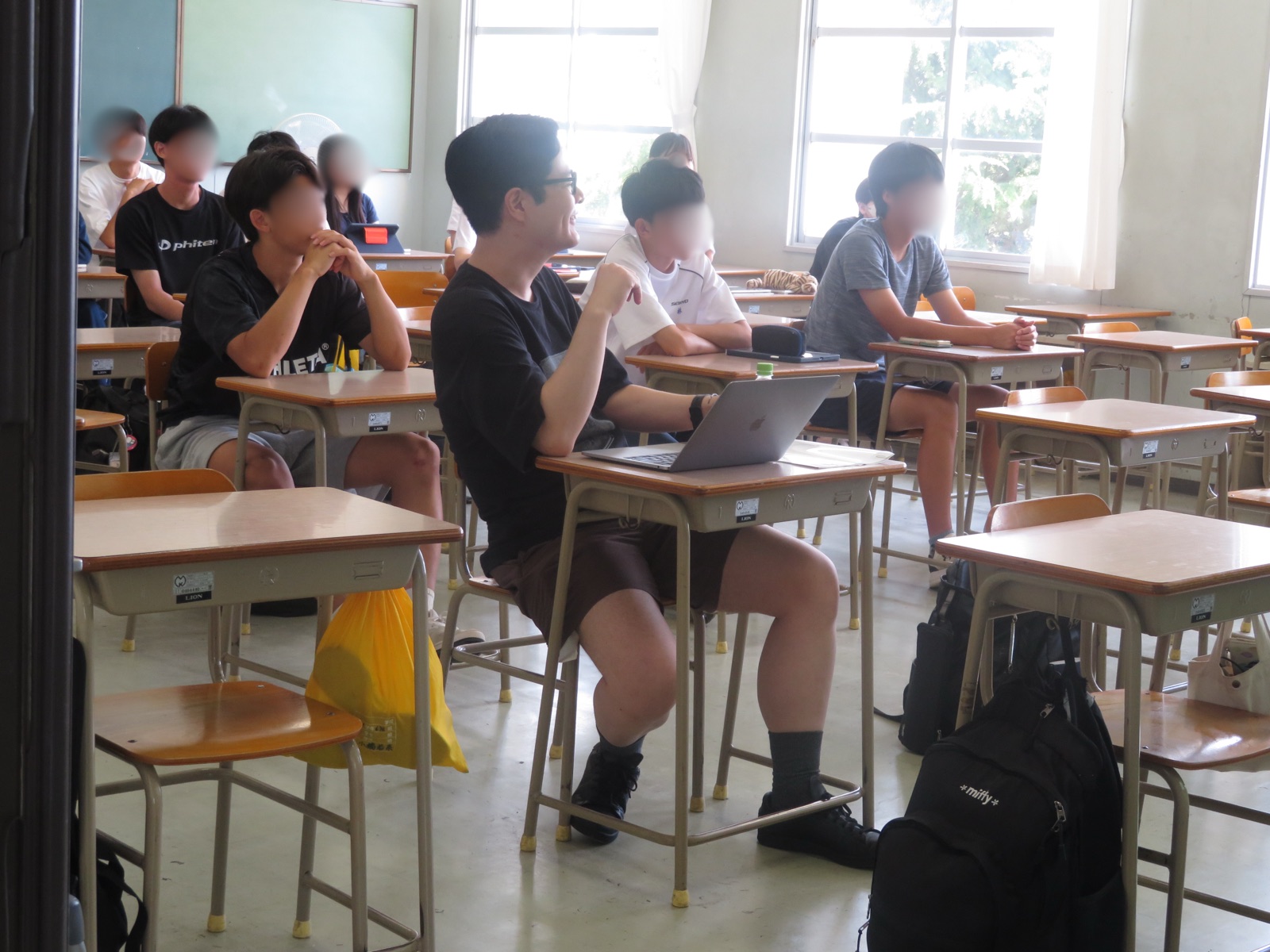 探究学習の授業の様子